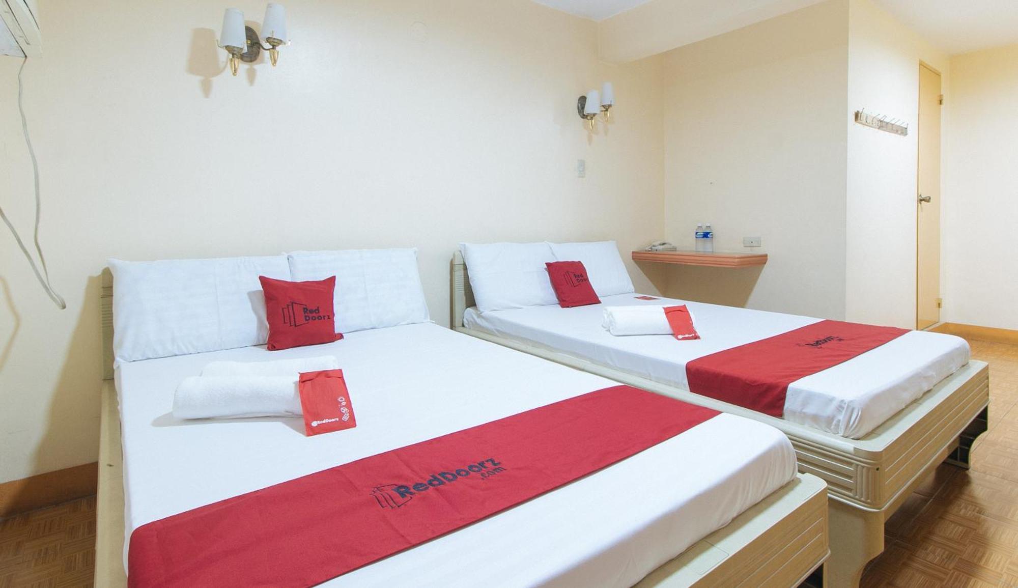 Reddoorz @ Golden Victory Hotel Mabalacat Pampanga Exterior photo